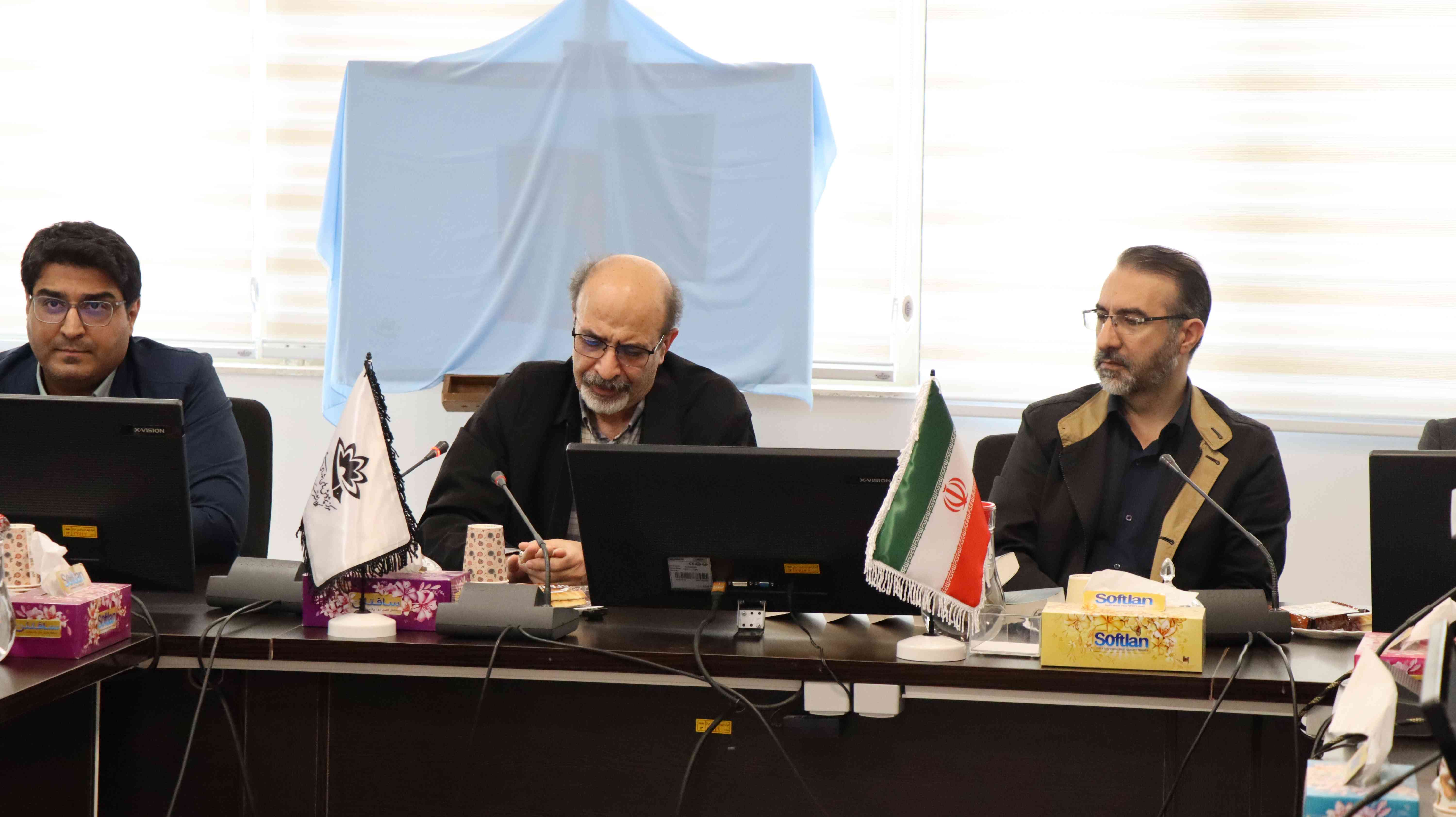 برگزاری آیین رونمایی از کتاب «کاربردهای هوش مصنوعی در مدیریت شهری»